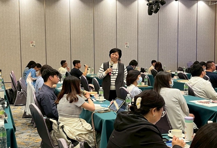 國教署臺中烏日辦理「關機也幸福」種子教師研習　強化青少年健康使用網路與手機輔導能力