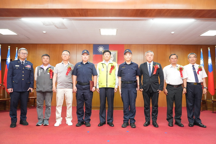 澎湖縣政府舉行警察節慶祝大會　表揚績優警察與協勤夥伴向警察同仁致敬致謝