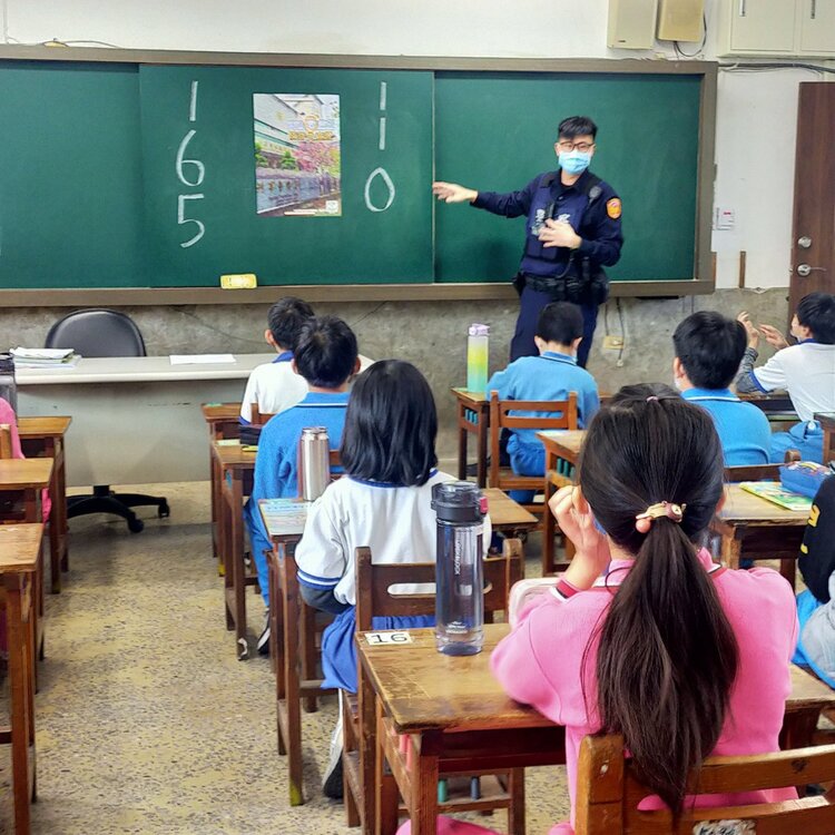 臺南市教育局推動防止學生淪為詐騙車手防護網 以「預警、教育、輔導」三位一體機制強化校園防詐成效