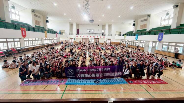 大愛童心影展嘉義首映溫暖登場 澎嘉南區木蘭同濟會攜崇文國小以《喵的詐騙集團》傳遞誠信與勇氣