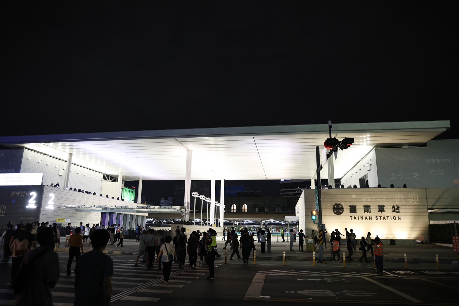 台南鐵路地下化正式通車！百年地面鐵道走入歷史　黃偉哲：都市縫合開啟新篇章